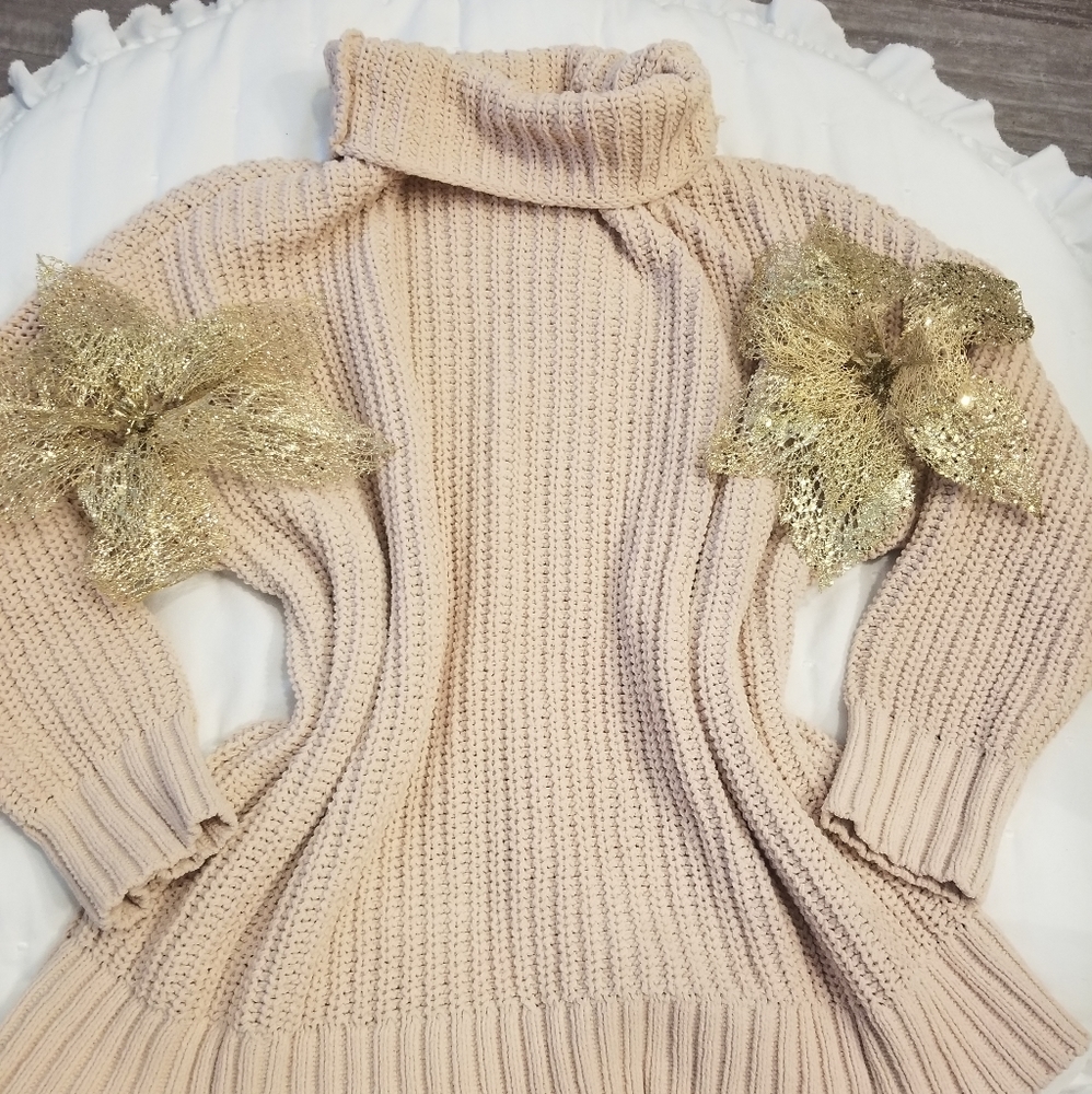 Aerie Cream Sweater size S